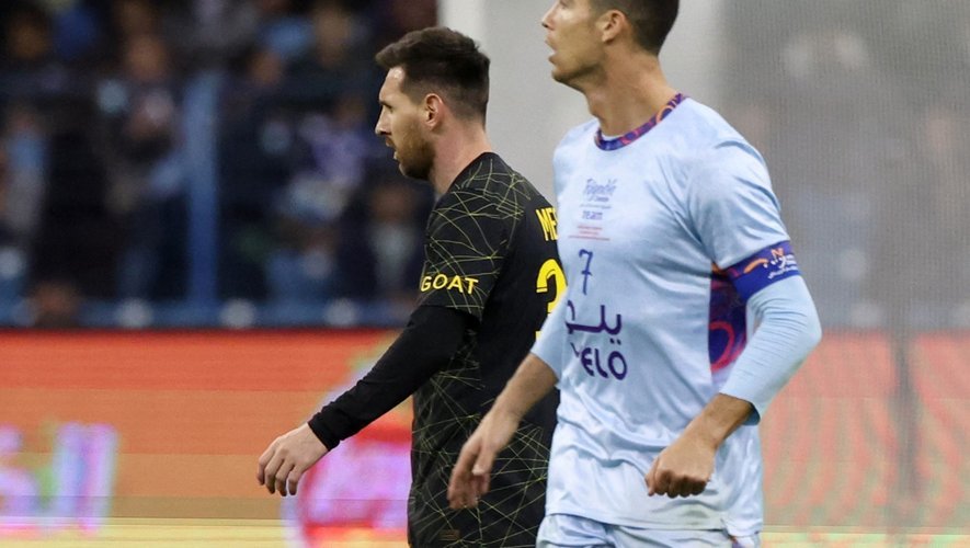 Football pas de Messi ni de Ronaldo avec lextrême combat dans Al