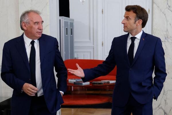 François Bayrou Informé Qu’il N’entrera Pas Au Situation Vulgarisme « D ...