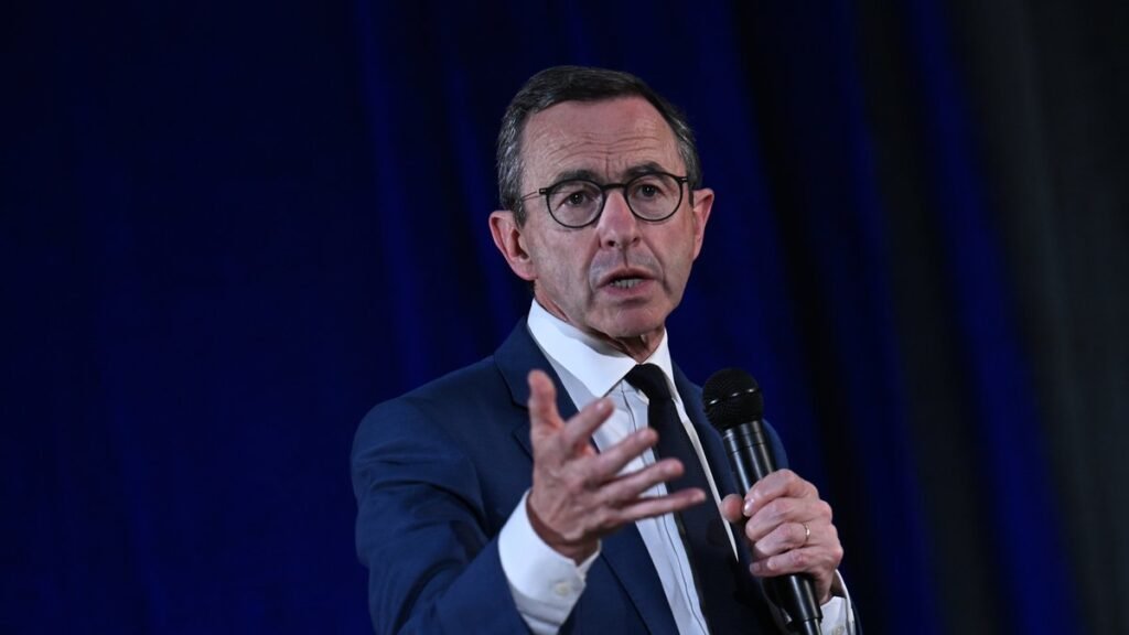 Municipales 2026 : le supérieur des Républicains Bruno Retailleau ...